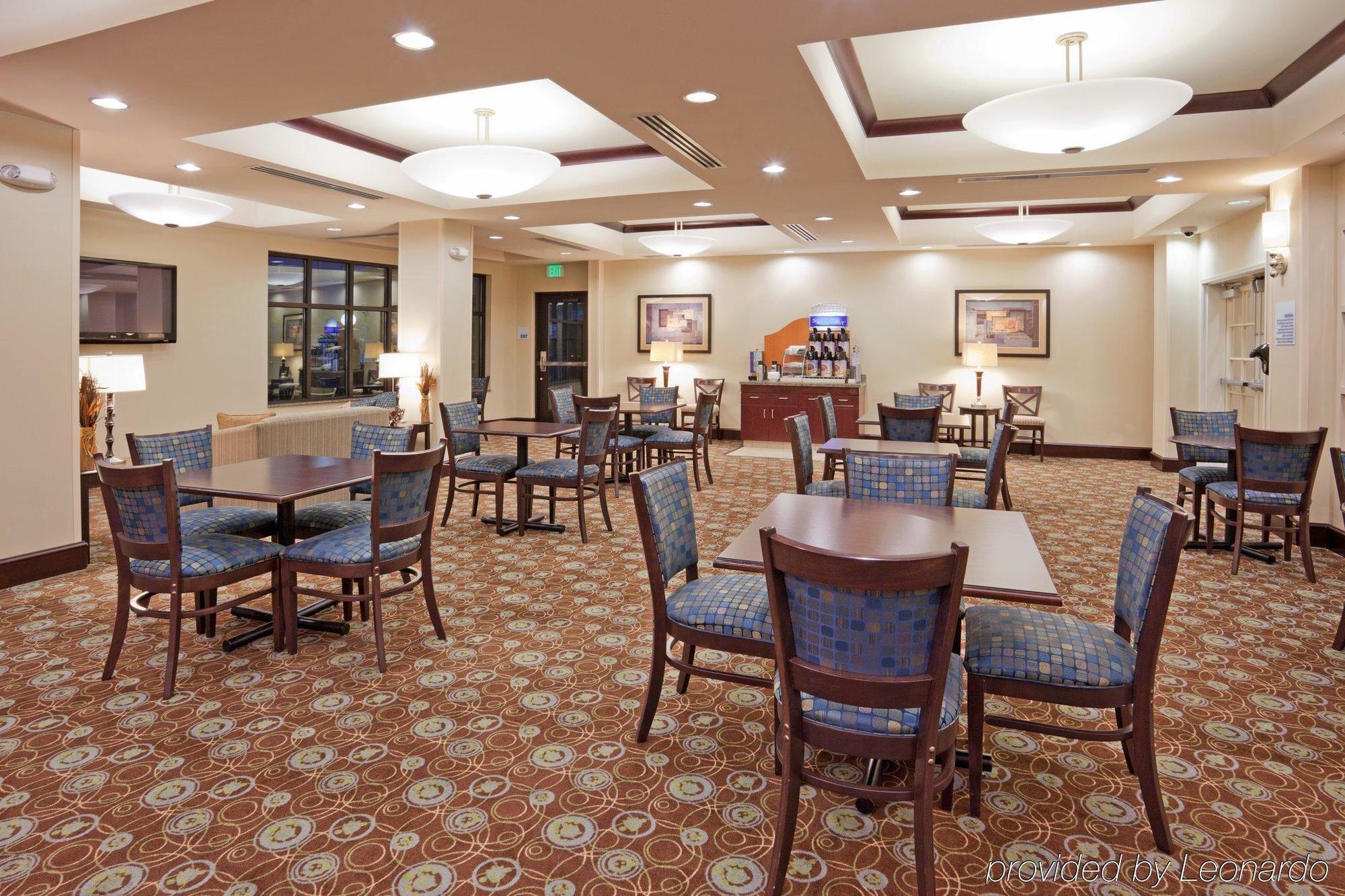 Holiday Inn Express & Suites Clovis Fresno Area By Ihg Restoran gambar