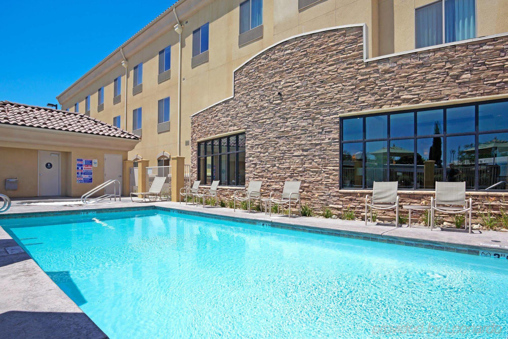 Holiday Inn Express & Suites Clovis Fresno Area By Ihg Luaran gambar