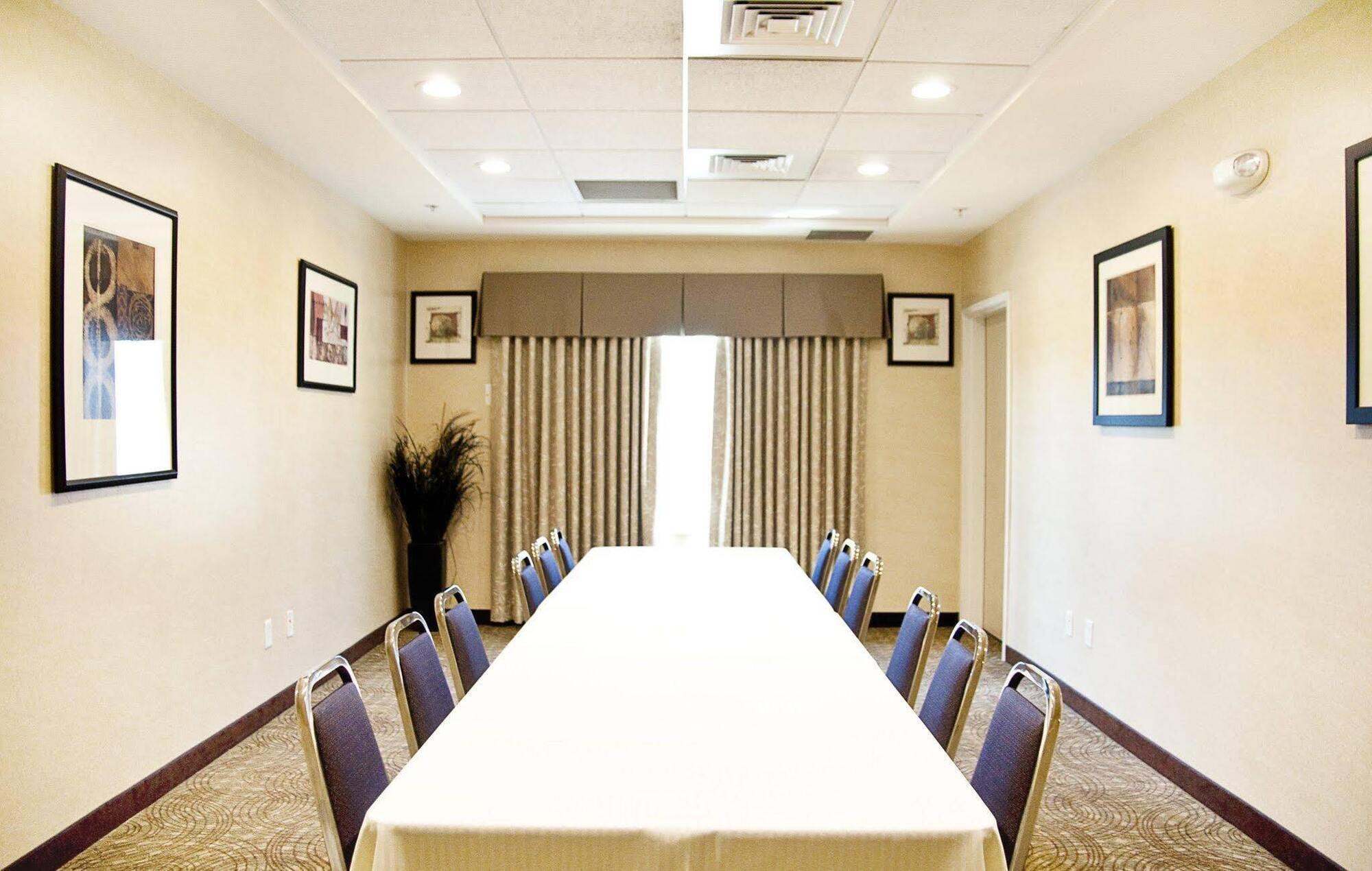 Holiday Inn Express & Suites Clovis Fresno Area By Ihg Luaran gambar